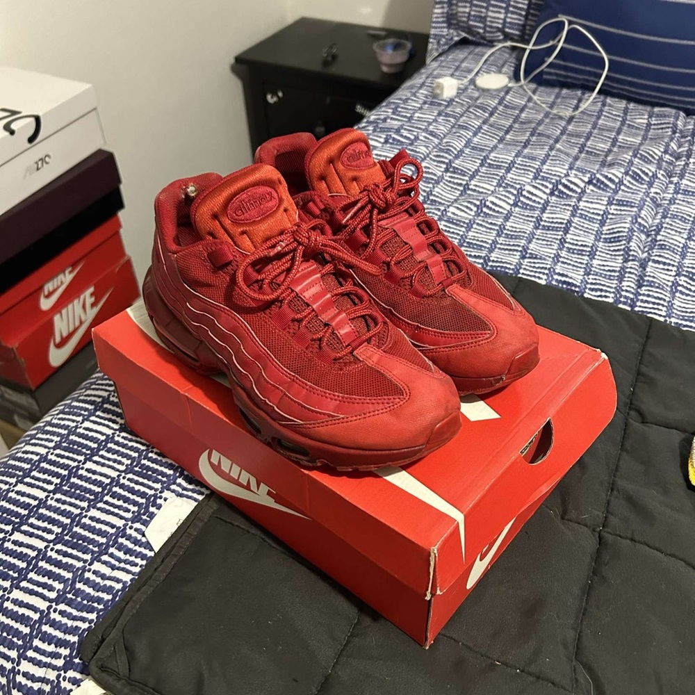 Triple red airmax 95s